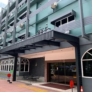 https://hotel-waterfall-penang.penanghotels.org